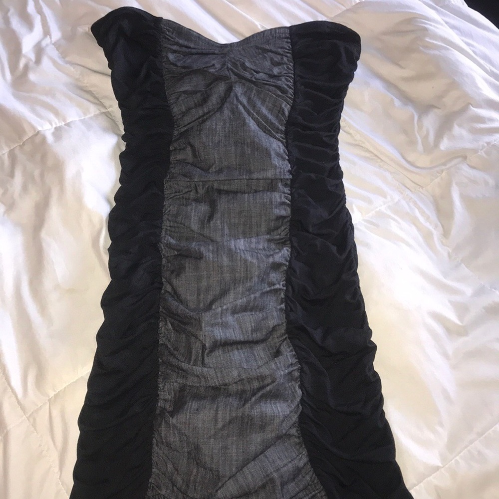 Super cute! Black and Grey Bodycon Dress